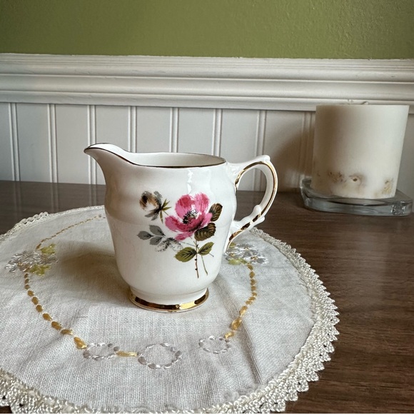 Delphine Bone China Porcelain Pink Rose Gold Rim Creamer Cup Made in England - Picture 4 of 10
